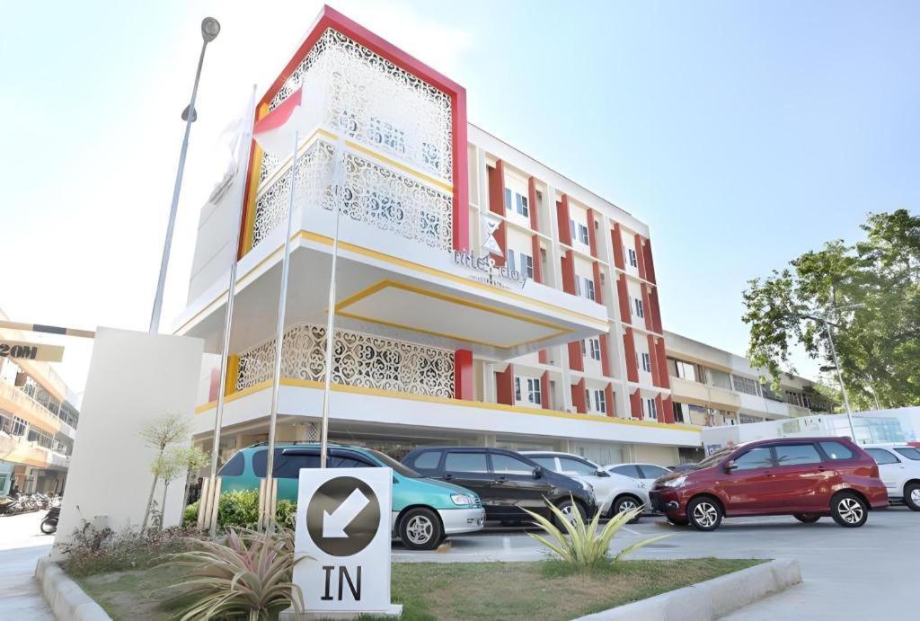 Nite And Day Batam Jodoh Square Hotel Exterior foto